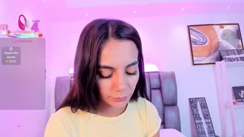 Martina online show from 10/31/25, 01:45