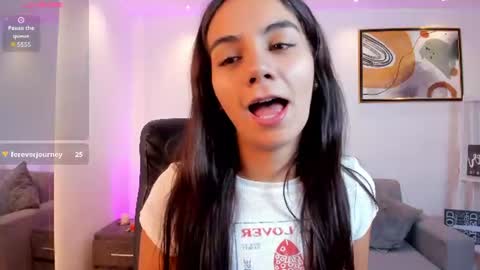 Snapshot of martina_mancinii chatting on 06/22/26, 01:08 Martina online show from 06/22/26, 01:08