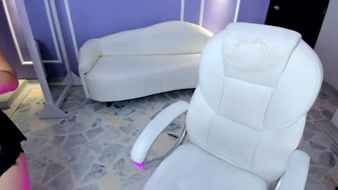 Martina  online show from 02/04/25, 08:49