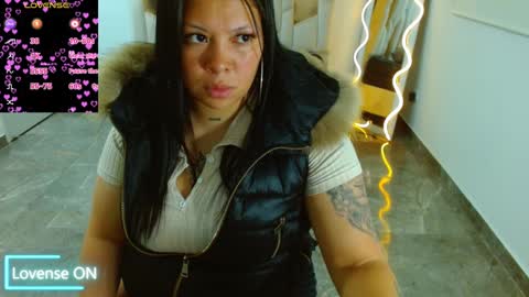 Snapshot of martina_tay chatting on 01/22/25, 02:48 Hey im martina online show from 01/22/25, 02:48