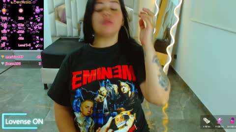 Snapshot of martina_tay chatting on 01/23/25, 06:28 Hey im martina online show from 01/23/25, 06:28