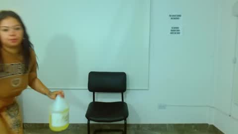 Snapshot of martina_tay chatting on 03/10/25, 06:49 Hey im martina online show from 03/10/25, 06:49