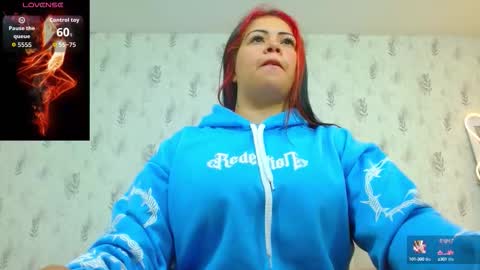 Snapshot of martina_tay chatting on 09/27/25, 03:44 Hey im martina online show from 09/27/25, 03:44