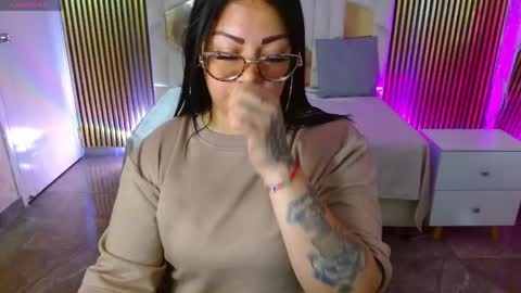 Hey im martina online show from 05/02/26, 03:22