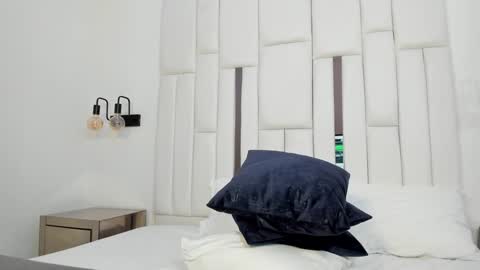 Snapshot of martina_xblack chatting on 01/19/25, 09:23 Martina Black online show from 01/19/25, 09:23