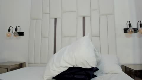 Snapshot of martina_xblack chatting on 01/20/25, 12:25 Martina Black online show from 01/20/25, 12:25