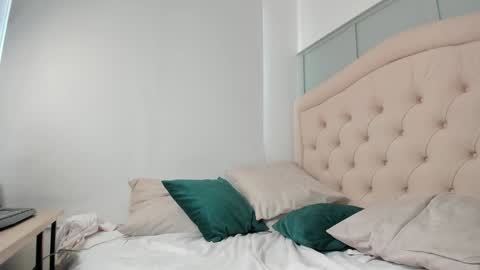 Snapshot of martina_xblack chatting on 02/01/25, 07:02 Martina Black online show from 02/01/25, 07:02