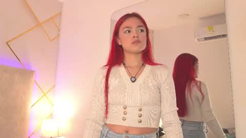 Snapshot of martinaa_garcia chatting on 07/12/26, 07:49 Martina online show from 07/12/26, 07:49