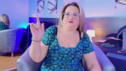 Martina Caicedo online show from 01/17/25, 09:49