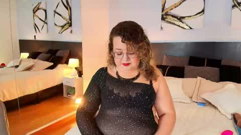 Martina Caicedo online show from 09/30/25, 11:04