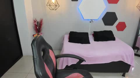 Martina online show from 01/12/25, 07:43