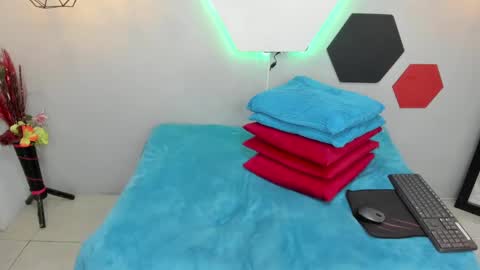 Martina online show from 02/16/25, 05:15