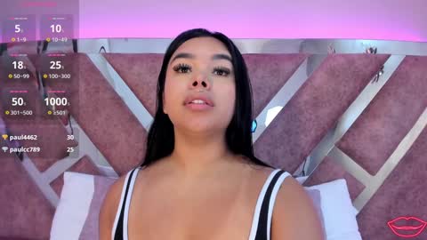 Snapshot of martinagarcia__ chatting on 01/04/25, 02:46 Martina Garcia online show from 01/04/25, 02:46