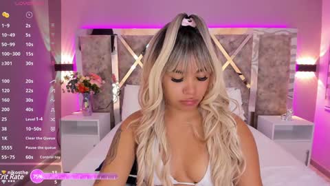 Snapshot of martinagarcia__ chatting on 01/15/25, 12:19 Martina Garcia online show from 01/15/25, 12:19
