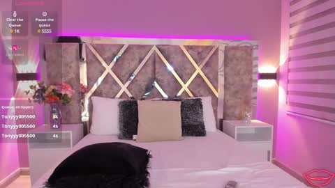 Snapshot of martinagarcia__ chatting on 03/04/25, 10:49 Martina Garcia online show from 03/04/25, 10:49