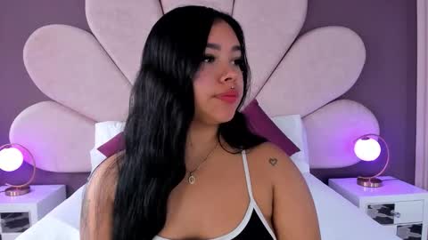 Martina Garcia online show from 02/25/26, 07:56