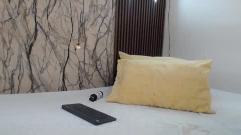 Snapshot of martinaguzmann chatting on 03/06/25, 07:57 Martina online show from 03/06/25, 07:57