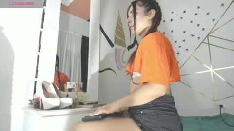 Snapshot of martinarossi chatting on 10/13/25, 07:36 ...  ... online show from 10/13/25, 07:36