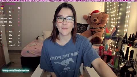 Snapshot of martinatina chatting on 01/02/25, 07:29 MARTINA online show from 01/02/25, 07:29