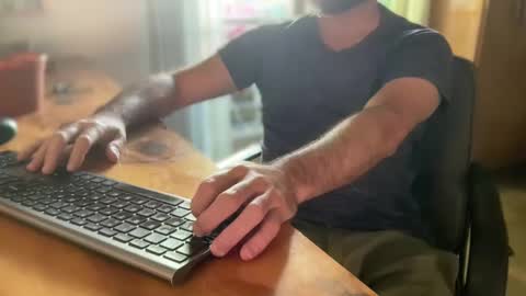 Snapshot of martincito22xl chatting on 03/10/25, 11:21 Martincito online show from 03/10/25, 11:21