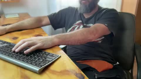 Snapshot of martincito22xl chatting on 10/09/25, 11:52 Martincito online show from 10/09/25, 11:52