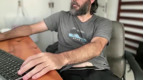 Snapshot of martincito22xl chatting on 04/16/26, 11:22 Martincito online show from 04/16/26, 11:22