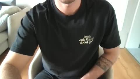 Snapshot of martinf123 chatting on 01/15/26, 11:59 martinf123 online show from 01/15/26, 11:59