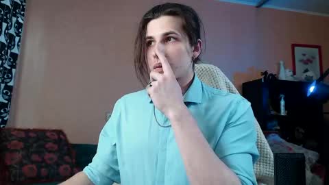 Snapshot of martinlutar420 chatting on 04/21/26, 12:11 Daddy Marty online show from 04/21/26, 12:11