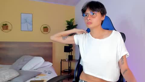 Martina and Anastasia online show from 11/16/25, 08:58