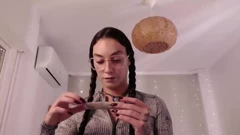 MartycaBee online show from 11/03/25, 03:57