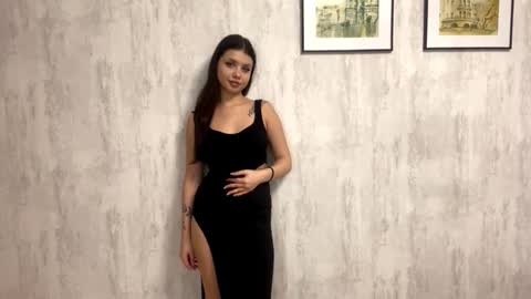 Mia online show from 02/25/26, 05:50