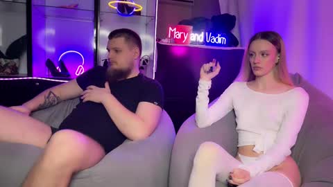 Snapshot of mary_and_vadim chatting on 03/06/25, 09:09 Maria and Vadim online show from 03/06/25, 09:09