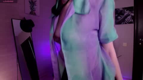 Snapshot of mary_cuddle chatting on 03/01/25, 12:45 Marry online show from 03/01/25, 12:45