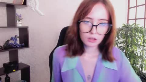 Snapshot of mary_cuddle chatting on 03/12/25, 08:41 Marry online show from 03/12/25, 08:41