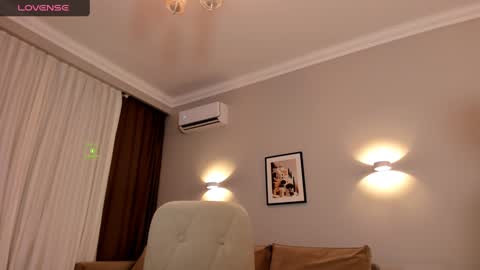 Mary online show from 12/15/24, 05:42