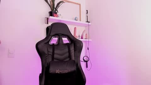 Snapshot of mary_jane_lovers chatting on 01/17/25, 03:32 Mary Jane online show from 01/17/25, 03:32