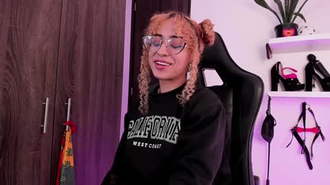 Snapshot of mary_jane_lovers chatting on 01/25/25, 07:28 Mary Jane online show from 01/25/25, 07:28