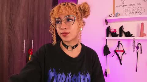 Snapshot of mary_jane_lovers chatting on 02/12/25, 02:03 Mary Jane online show from 02/12/25, 02:03