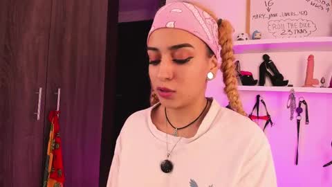 Snapshot of mary_jane_lovers chatting on 02/13/25, 04:22 Mary Jane online show from 02/13/25, 04:22