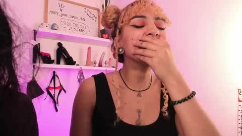 Snapshot of mary_jane_lovers chatting on 02/14/25, 03:11 Mary Jane online show from 02/14/25, 03:11