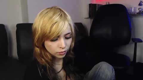                      100   online show from 02/17/25, 09:30