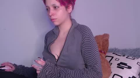                      100   online show from 10/12/25, 07:18