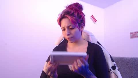                      100   online show from 10/20/25, 05:02