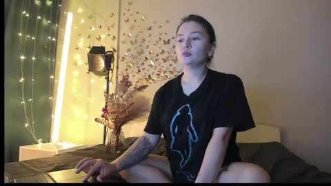 Julia online show from 04/27/26, 08:40