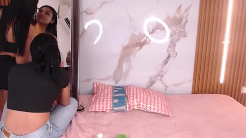 Hi guys im Mary  online show from 09/24/25, 12:19