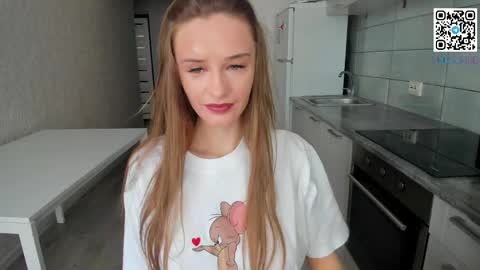 Snapshot of mary_meys chatting on 05/01/26, 11:37 Mary Mey online show from 05/01/26, 11:37