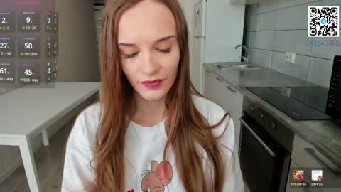 Snapshot of mary_meys chatting on 05/07/26, 11:37 Mary Mey online show from 05/07/26, 11:37