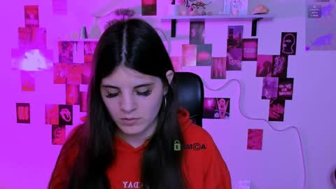 Snapshot of mary_moon__ chatting on 04/02/26, 07:22 mary_moon__ online show from 04/02/26, 07:22