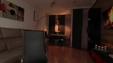 Snapshot of mary_rosse chatting on 02/20/25, 01:46 RebeCca online show from 02/20/25, 01:46