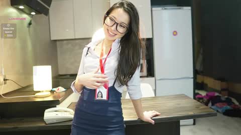 Snapshot of mary_shiota chatting on 12/21/24, 04:52 HelIo  Everyone Im MaryWelcome  to my room and  lets have  a good  time  together with me   online show from 12/21/24, 04:52